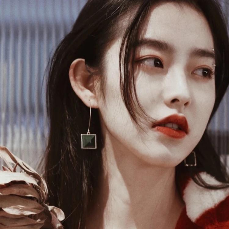神谷熏（身份：神谷活心流代理师父、女主角） - 韩剧TV高清在线观看 - 云端看电影